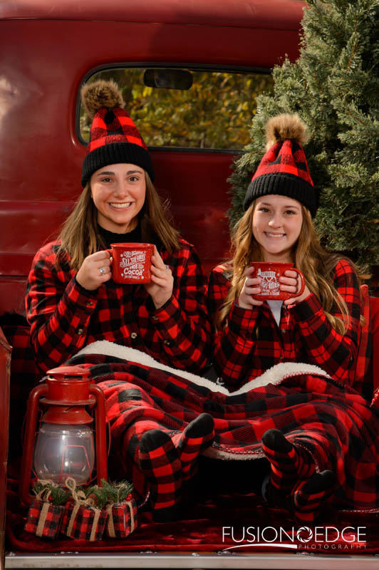 Vintage Red Truck Holiday Session  | vintage-red-truck-holiday-picture-friends-2002.jpg