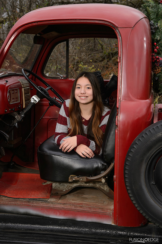 Vintage Red Truck Summertime Session | Lilly_029.jpg