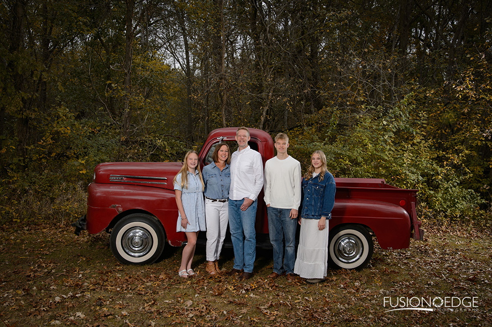 Vintage Red Truck Holiday Session  | Buck_006.jpg